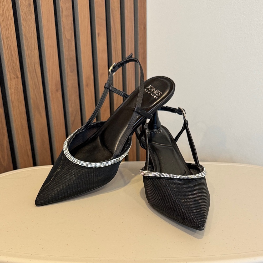 Jones New York Black Slingback Heels with Silver Trim